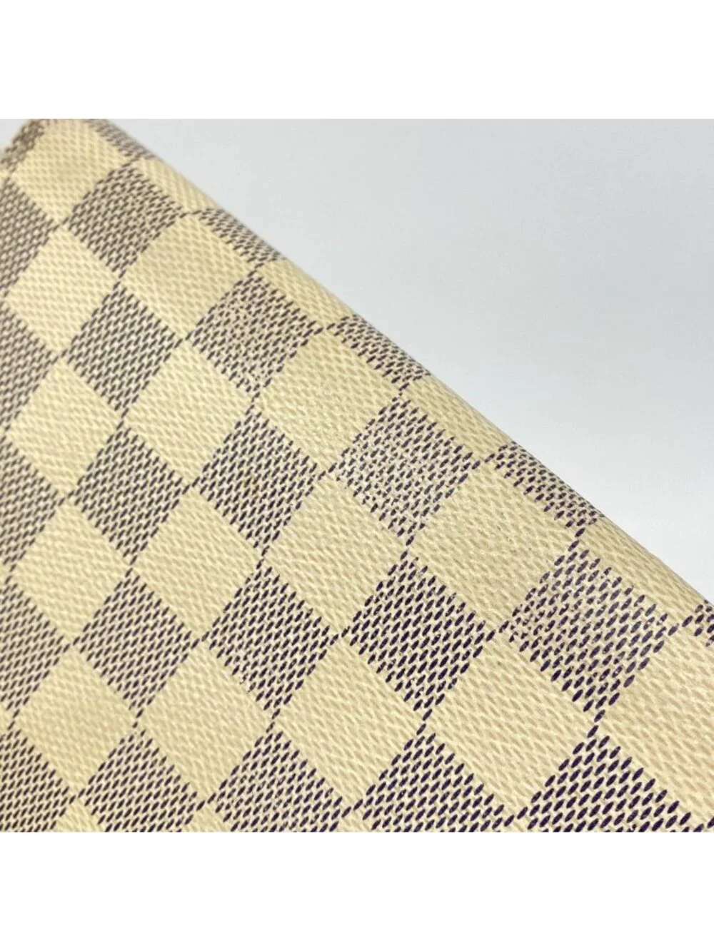Louis Vuitton Wallet Damier Azur Zippy White
